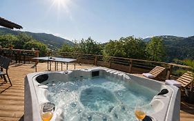 Charming Family Chalet For 8 People, With Private Hot Tub